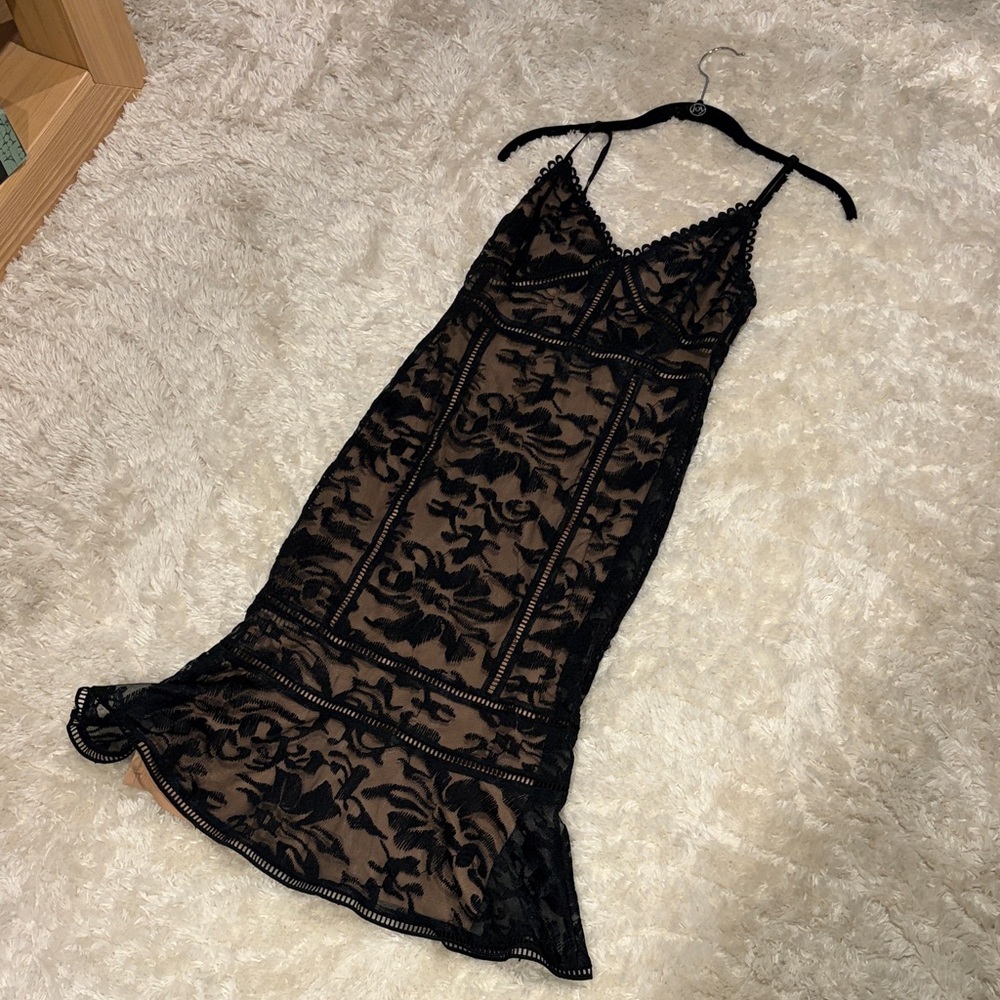 Lulu's Black Floral Lace Midi Dress
